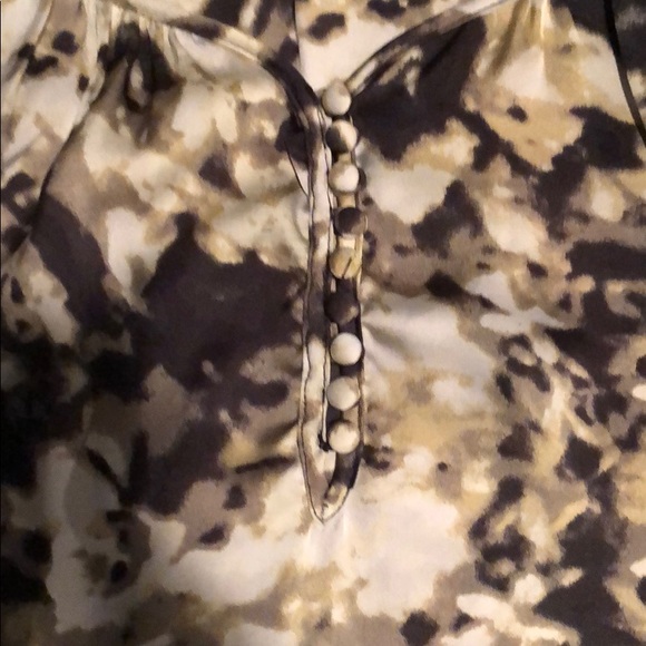 Blouse - Picture 2 of 4